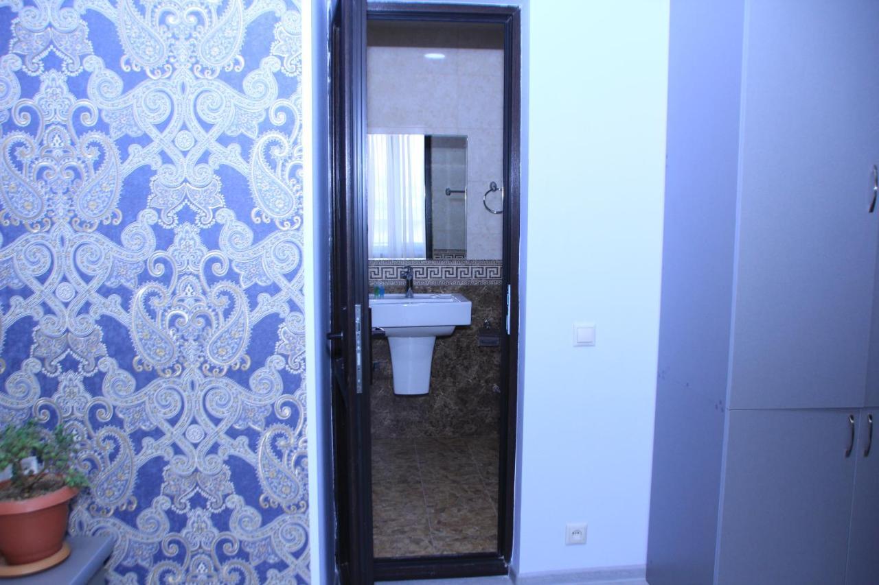 Flamenco Hotel Sisian Esterno foto